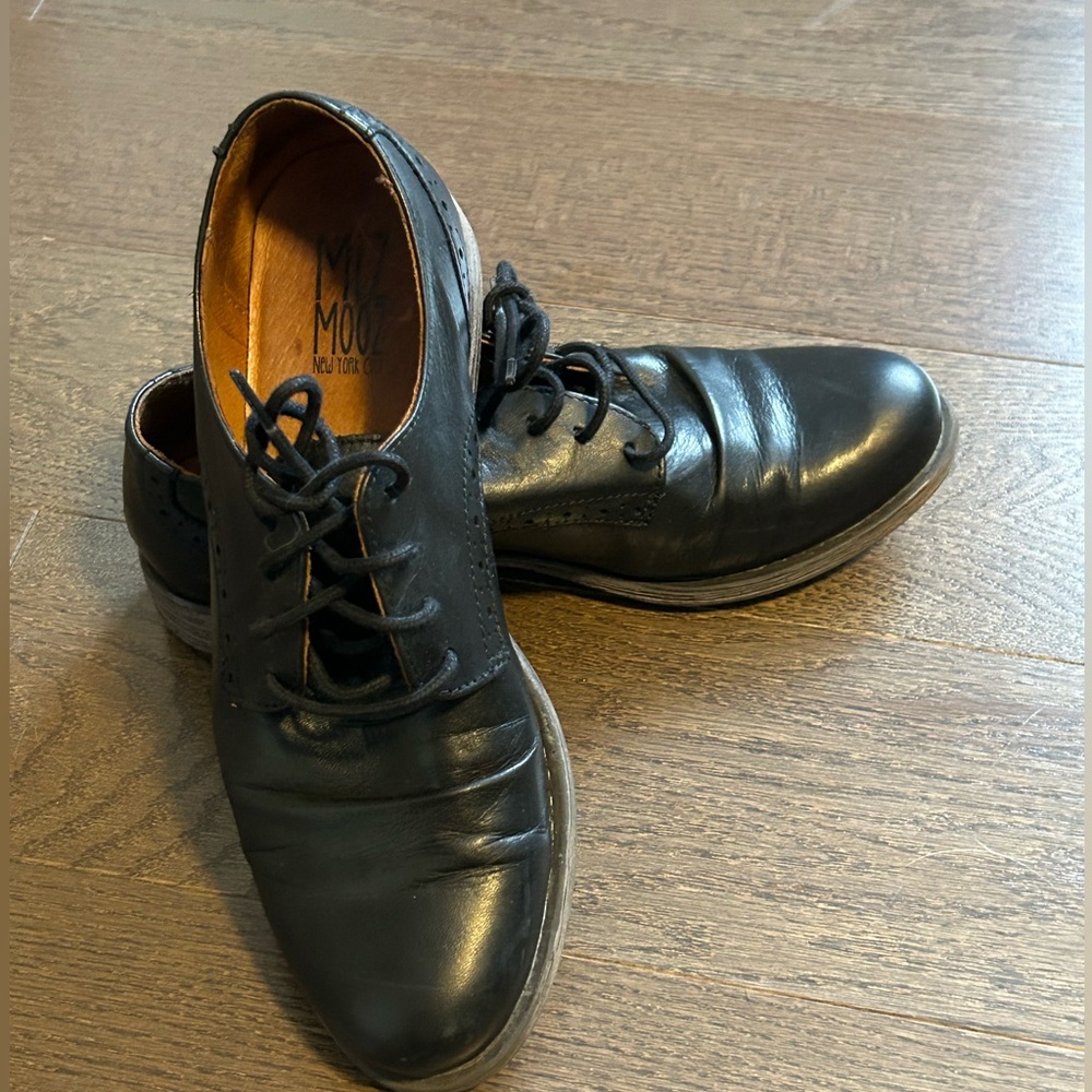 Miz Mooz Black Leather Lace-Up Women's Oxfords